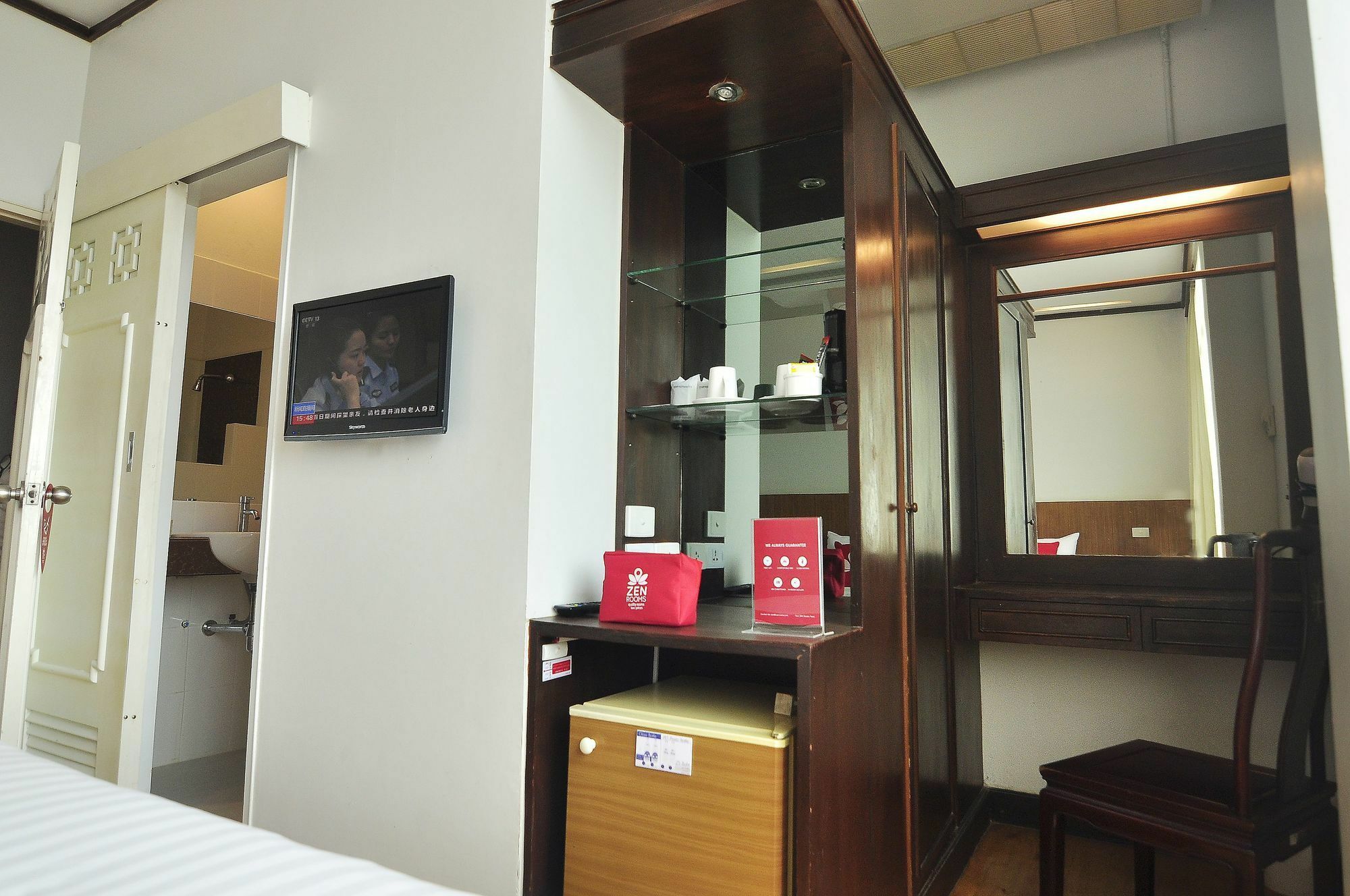 Khách sạn Zen Basic Yaowarat Road Chinatown 3*